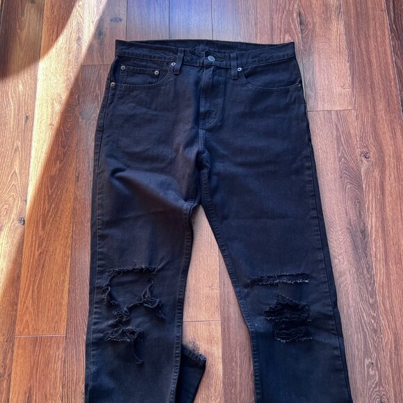 Ripped Levi's Men's slim taper black size 31 x30 - Picture 2 of 6